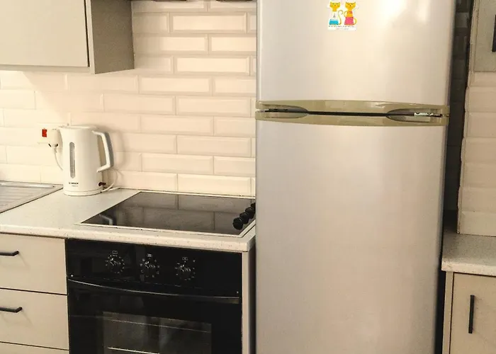 Helios Mackenzie One Bedroom Flat *