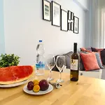 Helios Mackenzie One Bedroom Flat Apartman